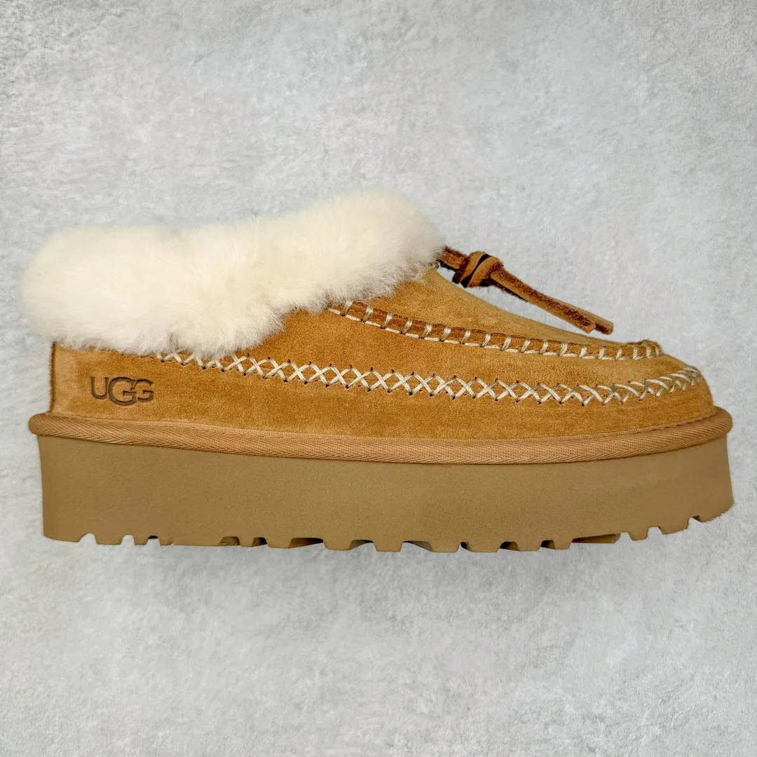 Pick up locally💰560 UGG 8258 Alpine shallow mouth autumn and winter sheep fur integrated snow boots. All shoes are made of ZP same factory. Longfeng A-grade Australian imported sheep fur integrated brand OEM production line. Fully follow the ZP process. Original pattern maker of the OEM. Adhering to the principle of no original shoes and no development selection. Pay attention to every detail. The most authentic version on the market TREADLITE "Light Wing" technology outsole Lightweight/durable/flexible/pile size: 35 36 37 38 39 40 Coding: by2936090